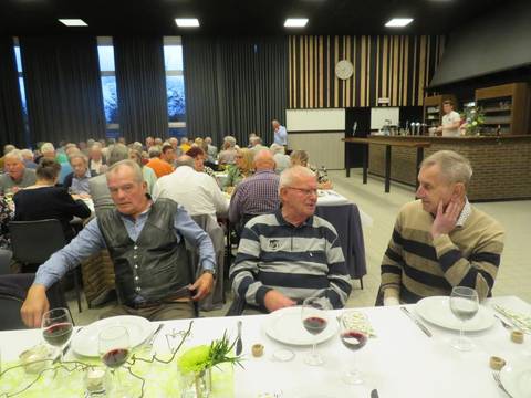 Foto 32 van 77 uit het album Feestavond (2022)