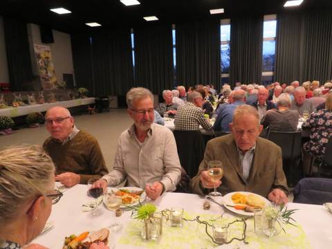 Foto 36 van 77 uit het album Feestavond (2022)
