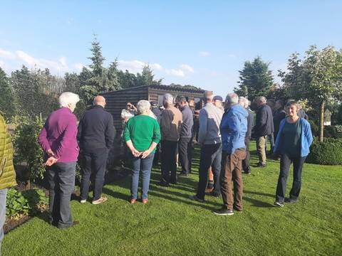 Foto 4 van 7 uit het album Praktische tuinles in juni (2022)