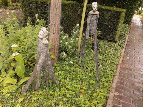 Foto 9 van 39 uit het album Bloei en de Tuinhierdagen (2024)