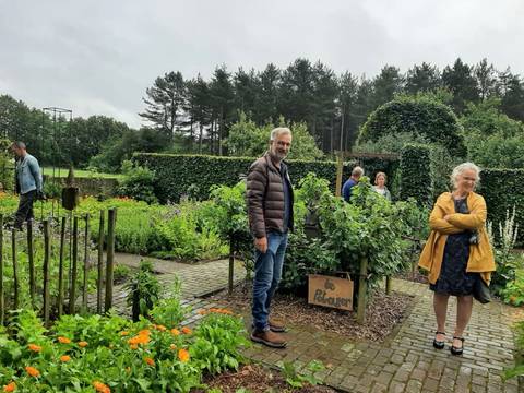 Foto 10 van 39 uit het album Bloei en de Tuinhierdagen (2024)